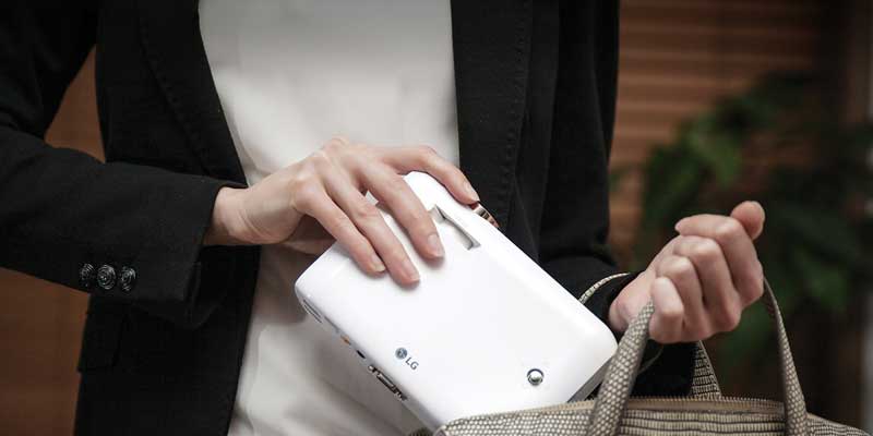 Proyektor-Mini-Terbaik