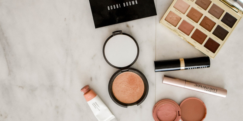 urutan-makeup-untuk-pemula