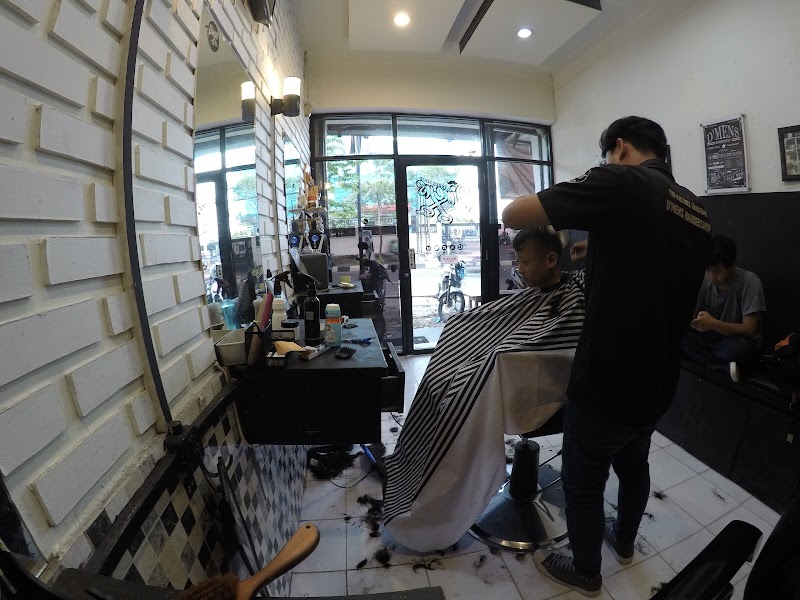 barbershop-di-tangerang-dmens-barbershop-cipondoh-tangerang