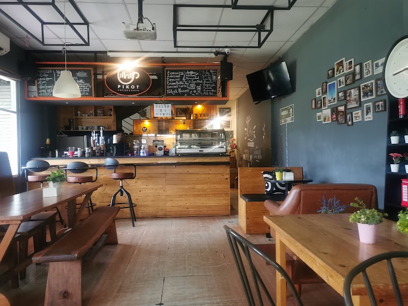 cafe-di-bekasi-pikot-coffee-resto