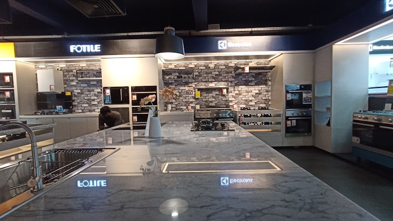 toko-elektronik-di-solo-candi-elektronik-premium-store